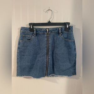 PacSun denim skirt with zipper